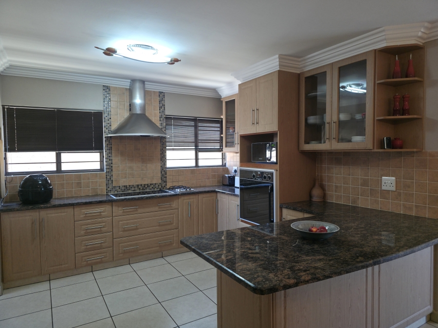 3 Bedroom Property for Sale in Wavecrest Eastern Cape
